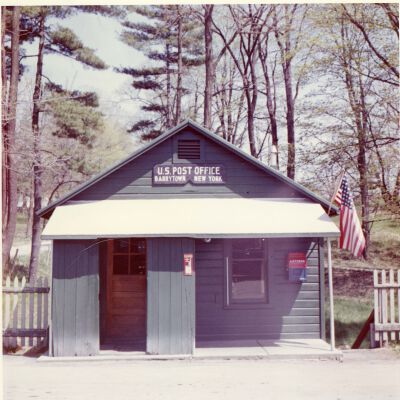 Barrytown Post Office