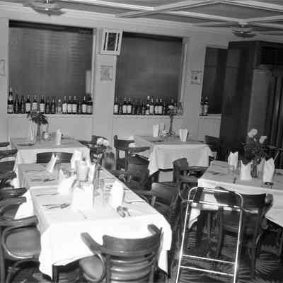Red Hook Hotel Elbow Room dining area, 1961