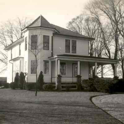 R. Coon's house, Red Hook