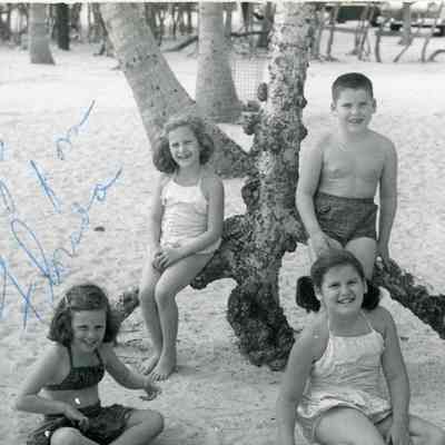 Henry and Lola Abrahams' Children