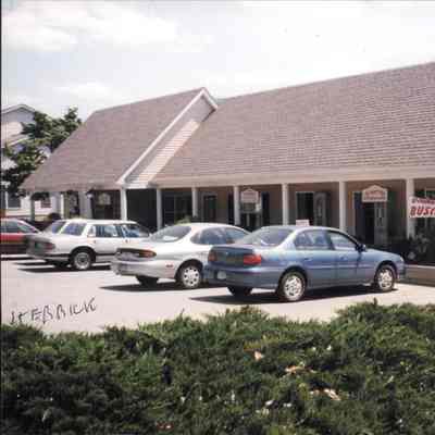 7578 North Broadway - 1999