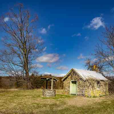 Stone Shed and Well - Feller-Newmark Road - 2017