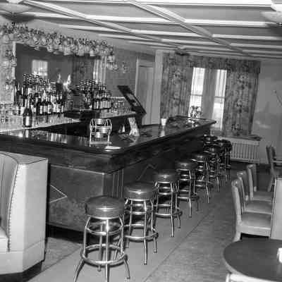 Red Hook Hotel Elbow Room, 1961