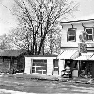 Tivoli Food Center (IGA), 1965
