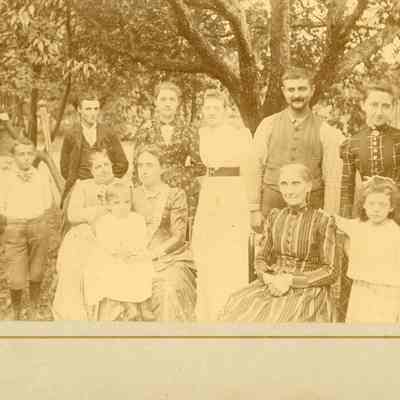 Group family photo, Martin, Longbotham, Decker, Bouton, Schutte