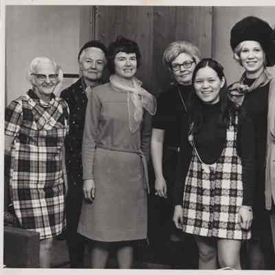 Beth Mead with a group of women