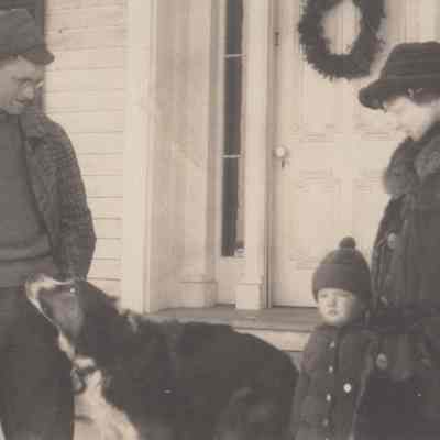 G. Gordon, Sr. and Fay Mead with G Gordon, Jr. and a dog