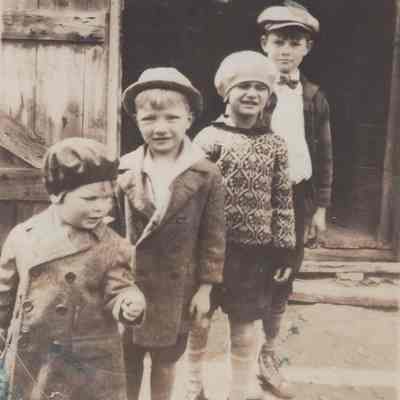 Mead children, 1930