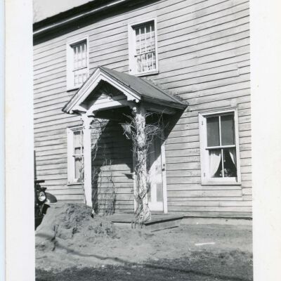 Elmendorph Inn front stoop