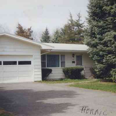 44 Benner Rd - 1999