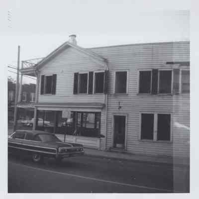 Red Hook Hotel, 1964