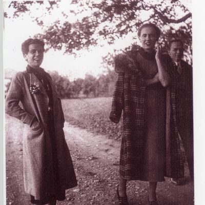 Marie Griffing, Beatrice Griffing and Arthur McCullough