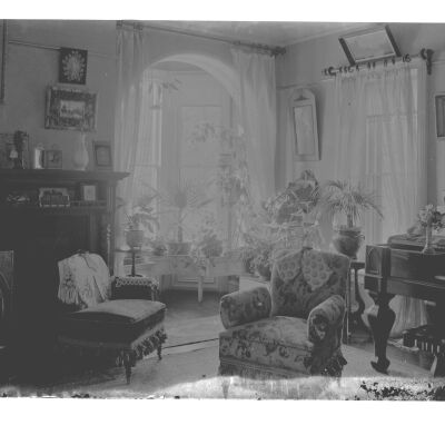 Losee House, Parlor