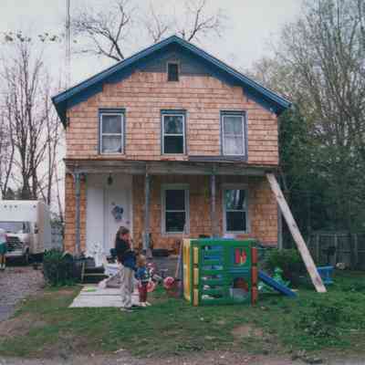76 Fraleigh St - 2000