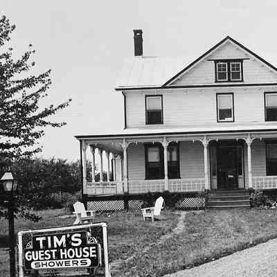 Tim's Guest House in Tivoli, 1948
