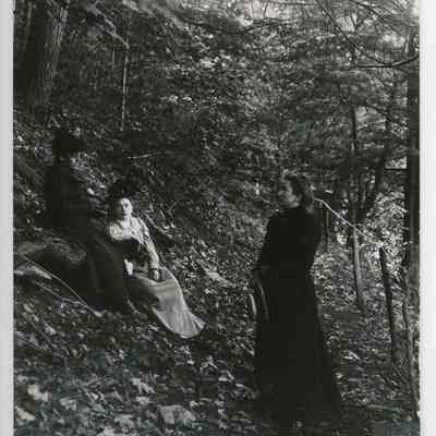 Nina Teator, and Kate and Eleanor Vosburg