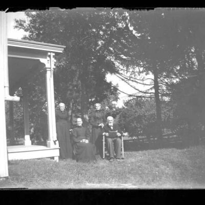 Group at Uncle Roberts Aug. 1899