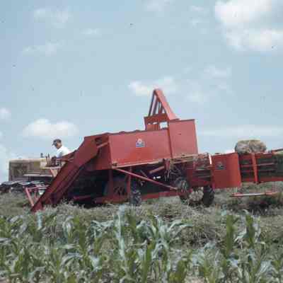 Hay baler