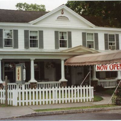 Teresa's Red Hook Inn