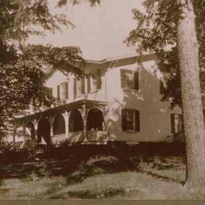 Fraleigh House on Route 199