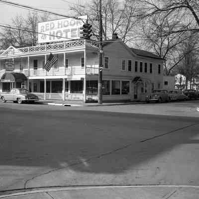 Red Hook Hotel, 1950