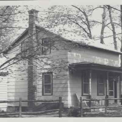 24 Graves St. (1975 Survey)