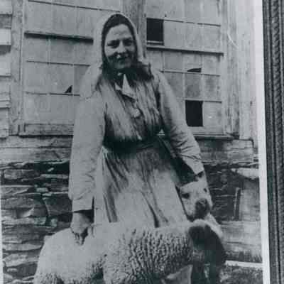 Annie Moore