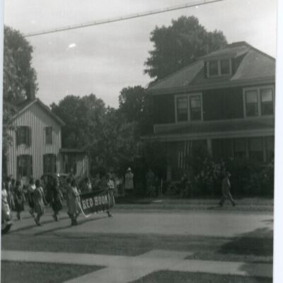 Parade for Red Hook school centralization, 1937