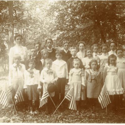 Students from Fraleigh School, District #5.