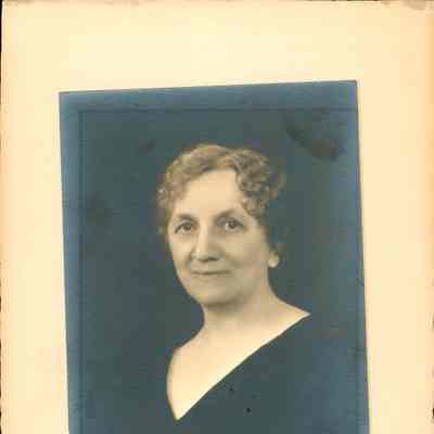 Agnes Losee