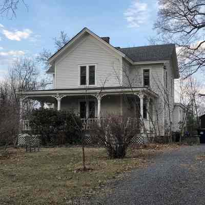60 Station Hill Road