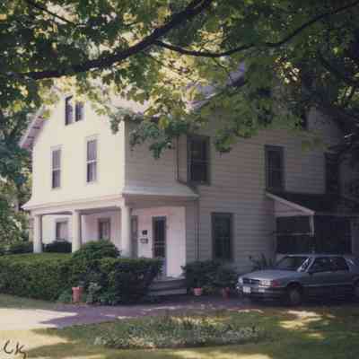 7563 North Broadway - 1997