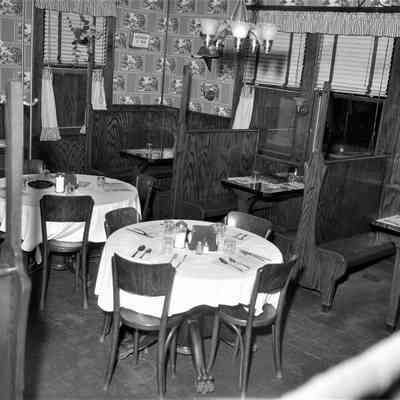 Reece's Bar Dining Area