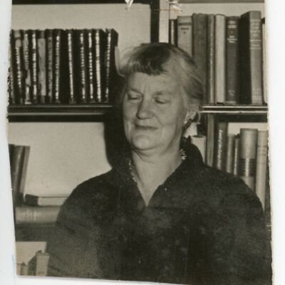 Mrs. Bev Collins, Library Mrs. Bev Collen Mrs. Bev Collen