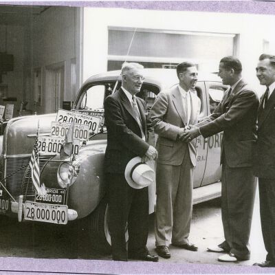 Tremper's Central Auto Sales, 1940
