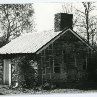 Stone summer kitchen Schaehrer/Russell/Godesky Farm