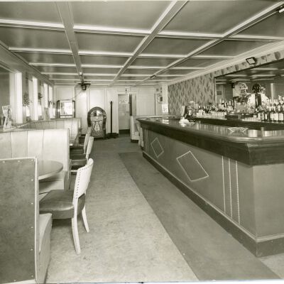 07-Elbow Room, Red Hook Hotel, c. 1945