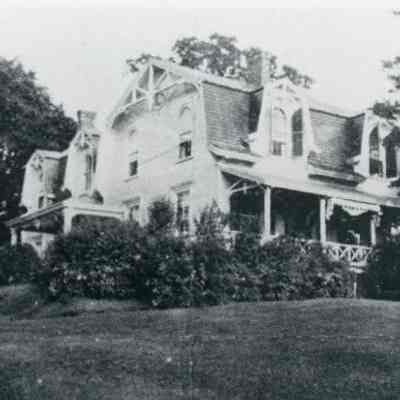 Whalesback Inn
