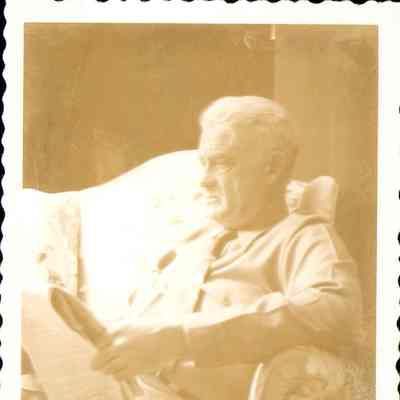 E. L. Losee