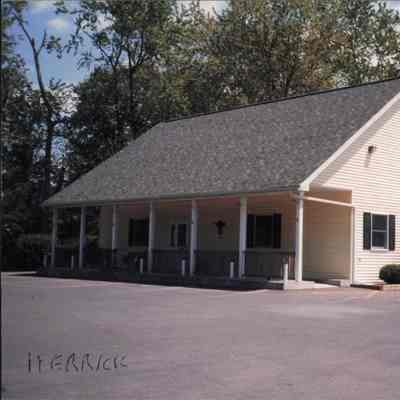 Medical Building - 7592 North Broadway - 1999