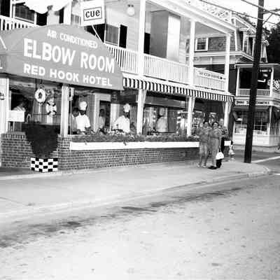 Red Hook Hotel, 1960