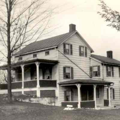 Schmidt / Bates House
