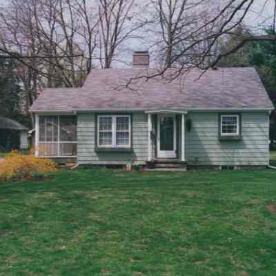 10 Phillips St. Information