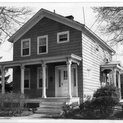 17 Fraleigh St. (1975 Survey)