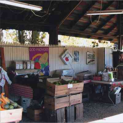 Mead Orchards farm market