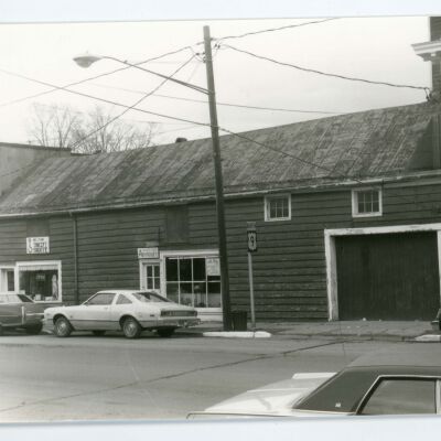 Shed building attached to Conklin & Allendorf (Aucock) Building, North Broadway