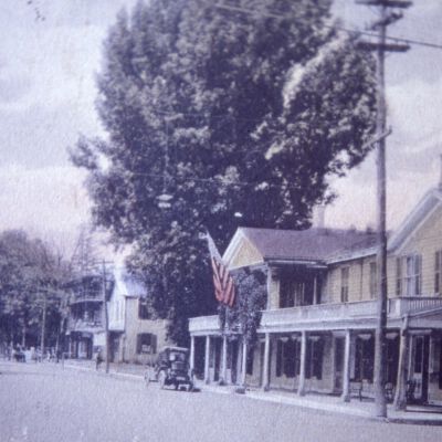 Colorized photo of Red Hook Hotel