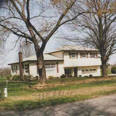 64 North Broadway - 1999