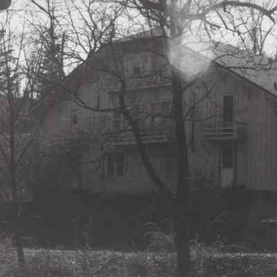 Swiss Chalet - 1990