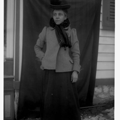 Nena Teator, 1902